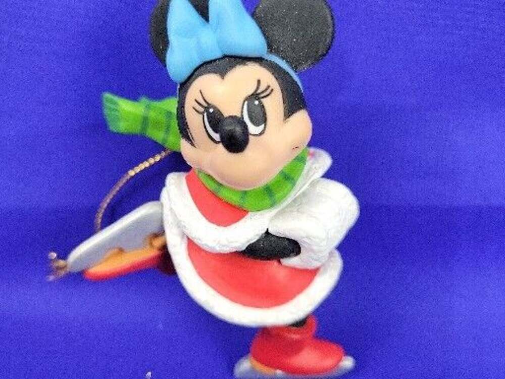 Vtg Grolier Disney Christmas Magic Ornament - Minnie on Skates Green Scarf 1983